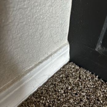 Little Layla’s Housekeepers - Baseboard/carpet corner after they came twice. - Window Washing Near Me Little Layla’s Housekeepers - Baseboard/carpet corner after they came twice. - Window Washing Near Me