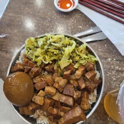 The Sunny Cafe - Taiwanese braised pork rice
