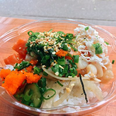 Poke Square Ballard by null