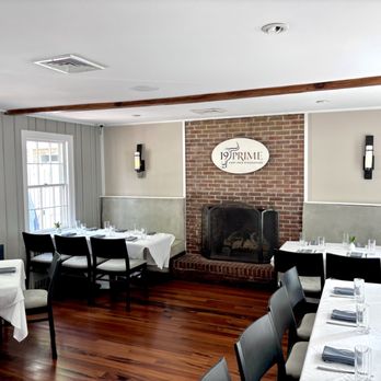 19 Raw - Seafood Near Me - Edgartown, Massachusetts