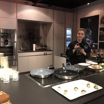 City Cooking West End - Cooking Schools Near Me - New York, New York