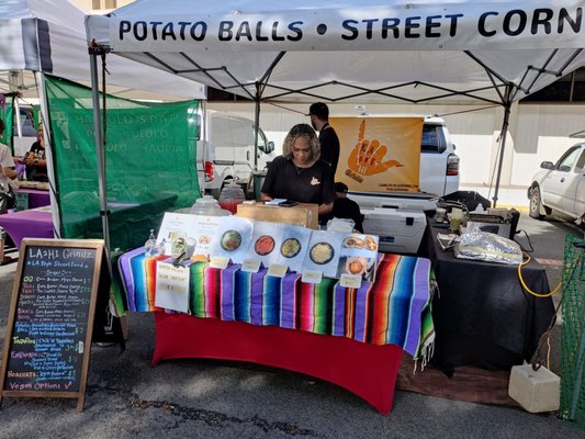 Kaka'ako Farmers Market by null
