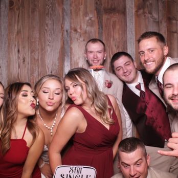 Capture the Candid - Photo Booth Rentals Near Me