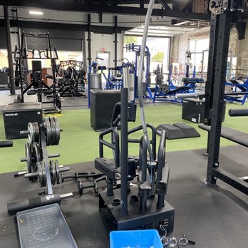 CrossRiver Fitness - Gyms Near Me - Newport, Kentucky CrossRiver Fitness - Gyms Near Me - Newport, Kentucky