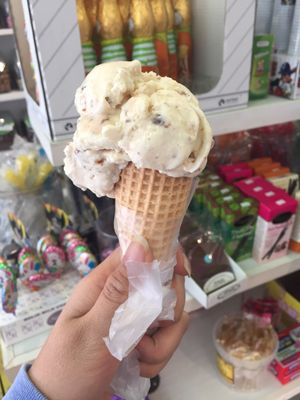 Henry's Sweet Retreat & Bakery by null