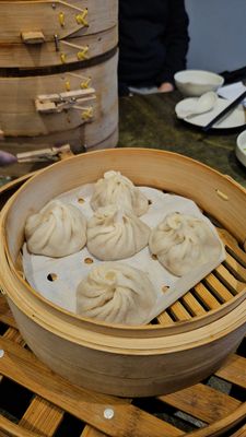 Sammi & Soupe Dumpling by null