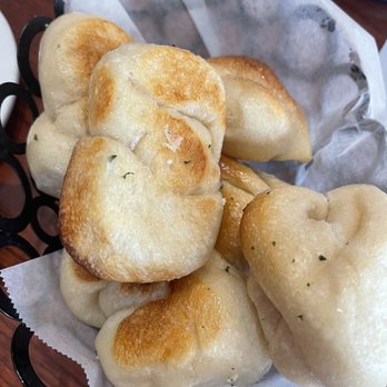 Bella Sera - Garlic Rolls - Italian Near Me - Fredericksburg, Texas