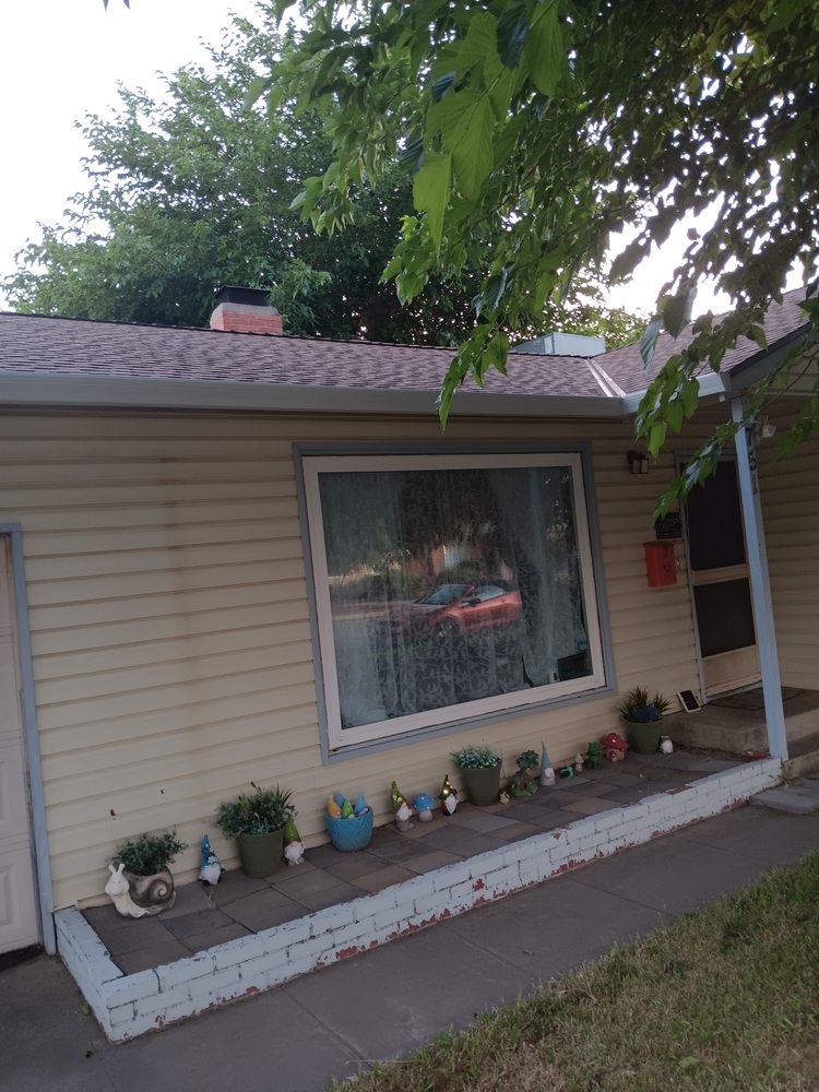 Slide of Golden Top Roofing