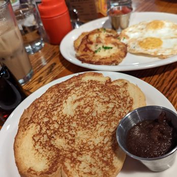 The Roost - French Toast - Breakfast & Brunch Near Me - Lawrence, Kansas