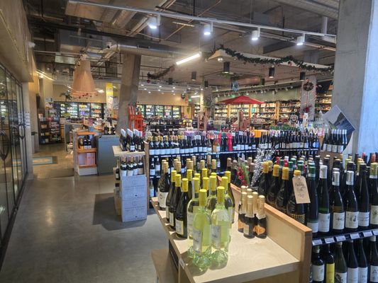 Uncorked Wine & Spirits by null