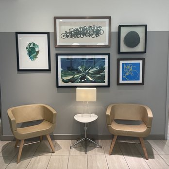 Element Austin Downtown - Little sitting areas located around the hotel lobby - Hotels Near Me - Austin, Texas Element Austin Downtown - Little sitting areas located around the hotel lobby - Hotels Near Me - Austin, Texas