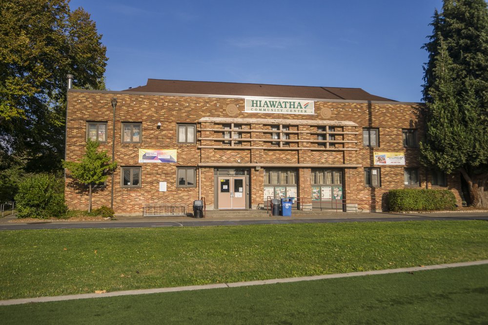 HIAWATHA COMMUNITY CENTER Updated September 2024 49 Photos 2700