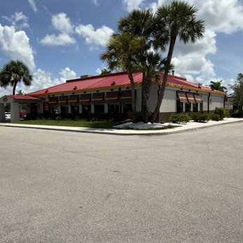 Denny's - Parking lot entrance - Diners Near Me - Naples, Florida