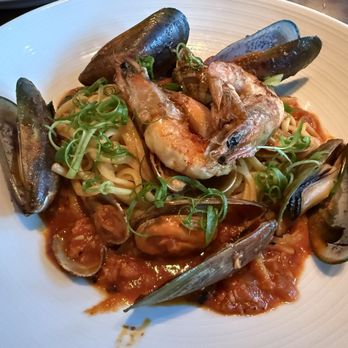 SERA - Linguine frutti di mare - Seafood Near Me - Honolulu, Hawaii