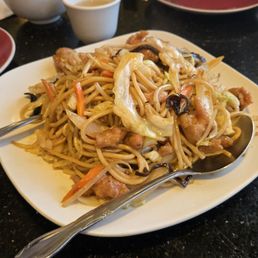 Sha-cha Beef Chow Mein / 沙茶牛肉炒麵