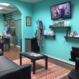 Clean & Chic Salon Clean & Chic Salon