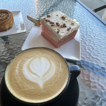 Haraz Coffee House - Coffee & Tea Near Me - Roseville, California