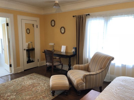 The Leonard At Logan House by null