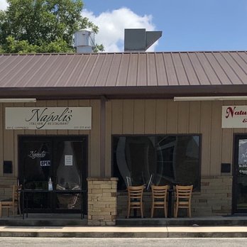 Napolis Italian Restaurant - the outside of the restaurant - Pizza Near Me - San Saba, Texas Napolis Italian Restaurant - the outside of the restaurant - Pizza Near Me - San Saba, Texas