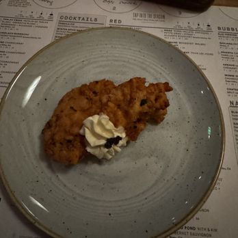 Sixty Vines - Fried chicken with lemon crème fraîche and caviar - Pizza Near Me - Raleigh, North Carolina Sixty Vines - Fried chicken with lemon crème fraîche and caviar - Pizza Near Me - Raleigh, North Carolina