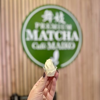 Matcha Cafe Maiko - Peach Oolong soft serve sample - Desserts Near Me - San Francisco, California Matcha Cafe Maiko - Peach Oolong soft serve sample - Desserts Near Me - San Francisco, California