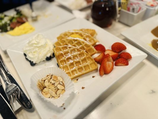 Liliha Bakery Nimitz by null