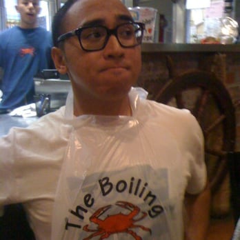 The Boiling Crab - The Bib - Cajun/Creole Near Me - San Jose, California The Boiling Crab - The Bib - Cajun/Creole Near Me - San Jose, California
