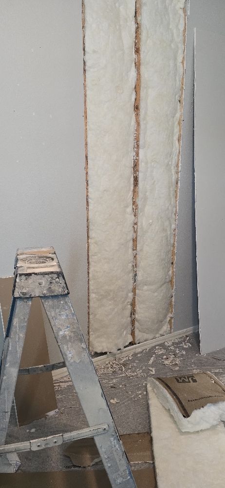 Slide of M&H Jashi's Paint & Roof