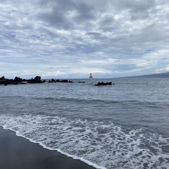 49 Black Sand Beach - Beaches Near Me - Kamuela, Hawaii
