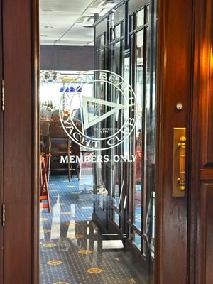 Palm Beach Yacht Club by null