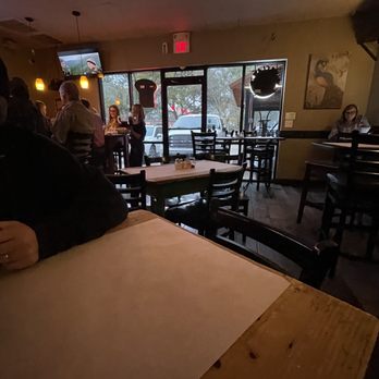 Ashland Pub - the interior of a restaurant - Pubs Near Me - Mobile, Alabama