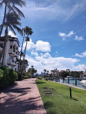 Fisher Island Club by null