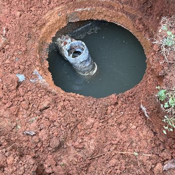 Flamingo Septic Solutions - Outlet baffle on a septic tank - Septic Services Near Me