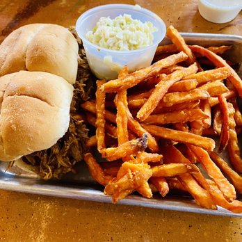 The Shed - Pulled pork sliders with sweet potato fries - Pizza Near Me - Salado, Texas The Shed - Pulled pork sliders with sweet potato fries - Pizza Near Me - Salado, Texas