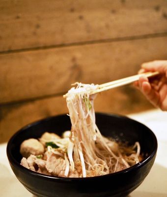 Aroy Dee Thai Kitchen by null