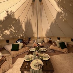 Glamping In - 20' bell tent with 5 sleepover beds