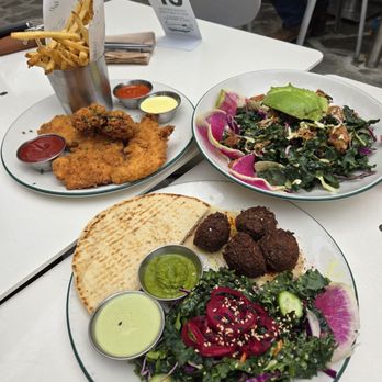 Highly Likely - Breakfast & Brunch Near Me - Los Angeles, California Highly Likely - Breakfast & Brunch Near Me - Los Angeles, California