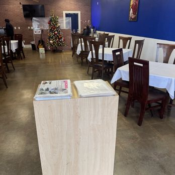 Martin's Grill - Inside..... - Mediterranean Near Me - Prather, California