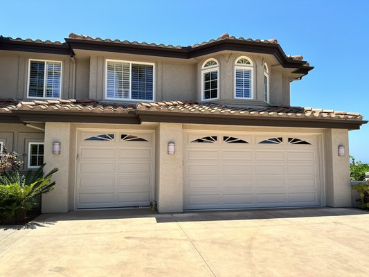 Exterior painting projects. - These completed exterior painting projects included a pressure wash, complete preparation of all painted surfaces, weather proofing, priming where needed, a spray coat of premium paint followed by a backroll application on all stucco. Fascia, eaves, doors and shutters are also included. Exterior painting projects. - These completed exterior painting projects included a pressure wash, complete preparation of all painted surfaces, weather proofing, priming where needed, a spray coat of premium paint followed by a backroll application on all stucco. Fascia, eaves, doors and shutters are also included.