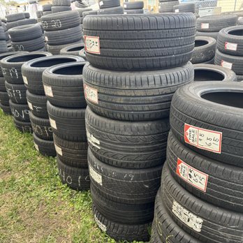 Bustillo Tire shop - Tires Near Me - Klein, Texas Bustillo Tire shop - Tires Near Me - Klein, Texas