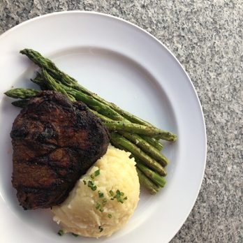Earls Kitchen + Bar - Well done steak with mashed potatoes and gravy - Canadian (New) Near Me - Burlington, Ontario