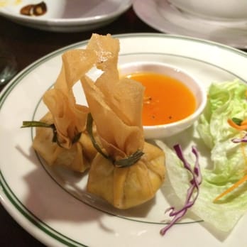 Pho Viet Thai - Fortune bags appetizer: Chicken, shrimp, crab meat and mixed vegetables, fried crispy and served with homemade sweet and sour sauce. - Thai Near Me - Horsham, Pennsylvania Pho Viet Thai - Fortune bags appetizer: Chicken, shrimp, crab meat and mixed vegetables, fried crispy and served with homemade sweet and sour sauce. - Thai Near Me - Horsham, Pennsylvania
