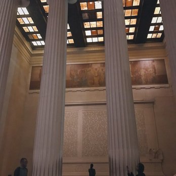 Lincoln Memorial - 60 foot high columns - Landmarks & Historical Buildings Near Me - Washington, DC, District of Columbia Lincoln Memorial - 60 foot high columns - Landmarks & Historical Buildings Near Me - Washington, DC, District of Columbia