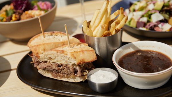 KING TAPS - Updated December 2024 - 20 Photos - 620 King St West ...