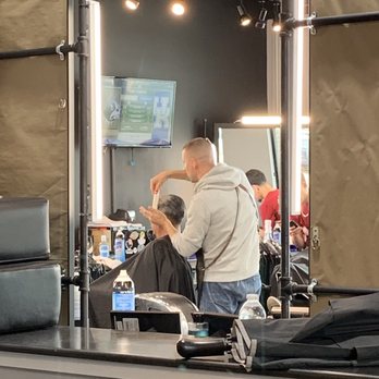 District Barbershop - Barbers Near Me - Fort Worth, Texas District Barbershop - Barbers Near Me - Fort Worth, Texas