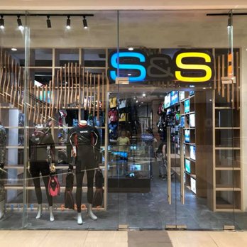 ayala malls manila bay nike