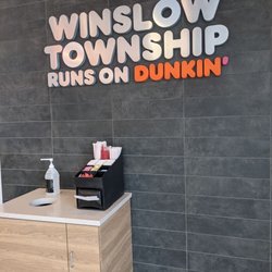 Dunkin' - Location sign