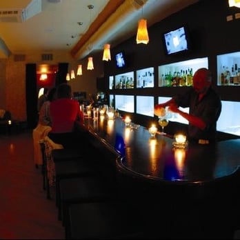 M Lounge - M Lounge's smooth bar - Lounges Near Me - Chicago, Illinois