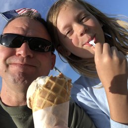 Izzy and me....munchin on some ice creme. Izzy and me....munchin on some ice creme.