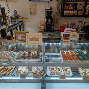Bonjour Bakery & Bistro - Bakeries Near Me - Kalispell, Montana Bonjour Bakery & Bistro - Bakeries Near Me - Kalispell, Montana